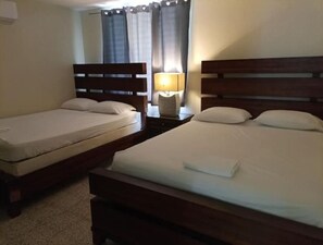 4 bedrooms, desk, iron/ironing board, free WiFi