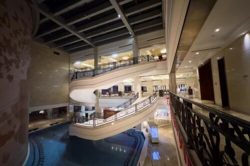 Jurong Yukun MOLTON Hotel