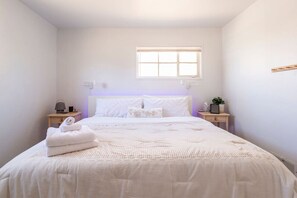 3 bedrooms, desk, iron/ironing board, travel cot