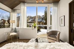 Interior - Aspen Core - 8 bedrooms walk to town and ski slopes (Aspen)