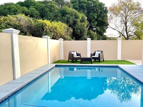 Pool. Highend resort with 8 units condos in romantic Boucco Tobago (B)