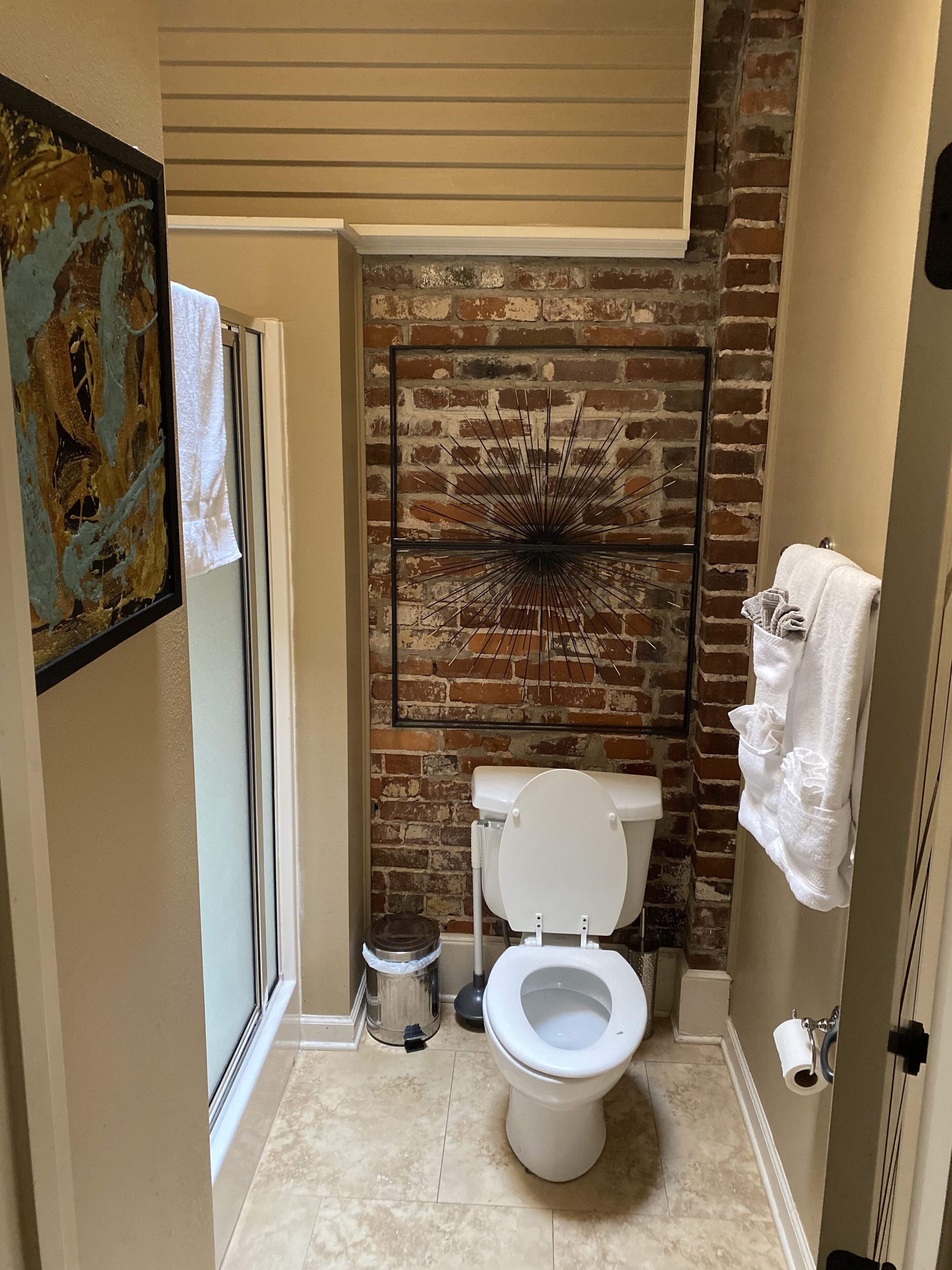 Historic Building 2 Br/1Bath Downtown Little Rock