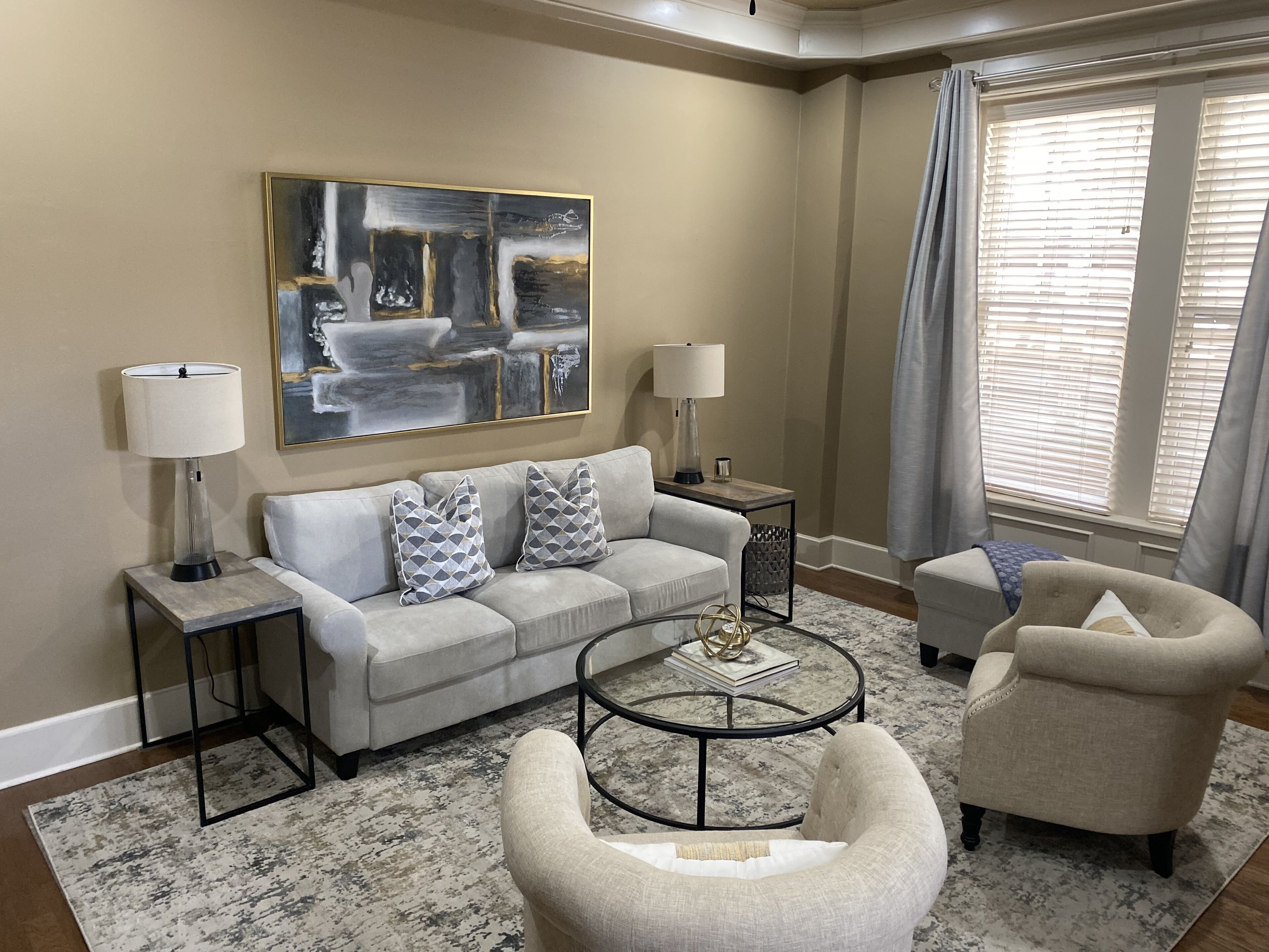 Historic Building 2 Br/1Bath Downtown Little Rock