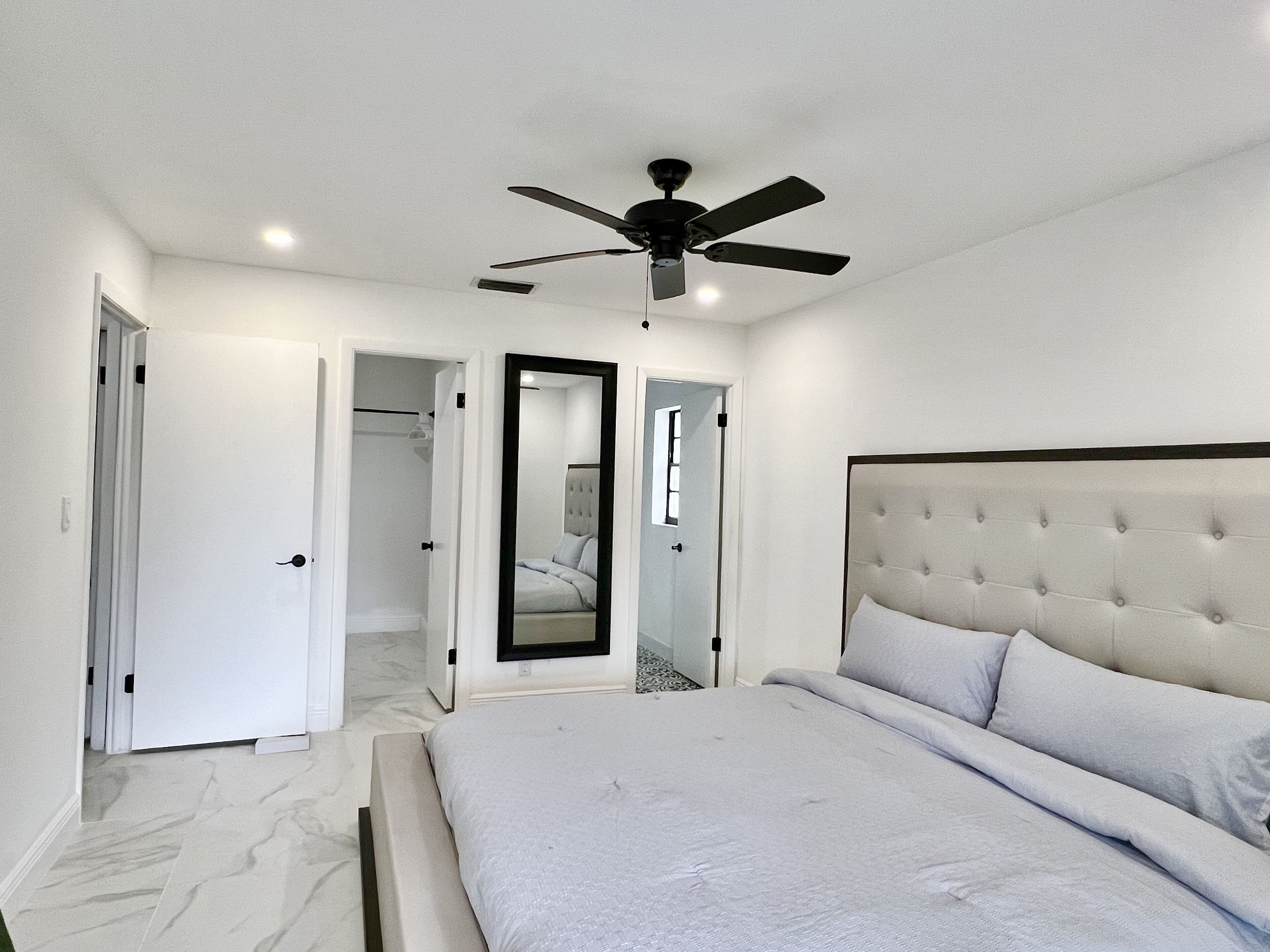 4 bed waterfront home West Boca Raton. Pets ok!