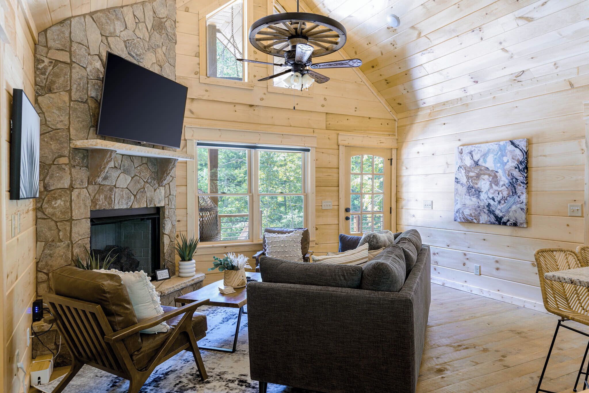 Serenity, Relaxation & Unique Modern/Rustic Cabin
