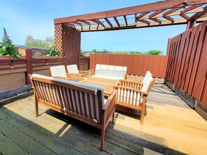 Luokittelematon kuva, 4 kautta 28, painike