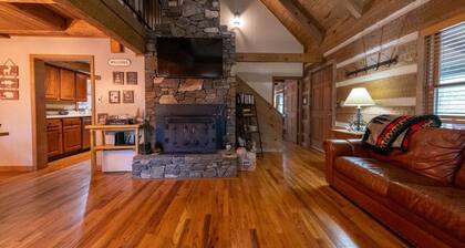 Log Cabin on the River w/Hot Tub