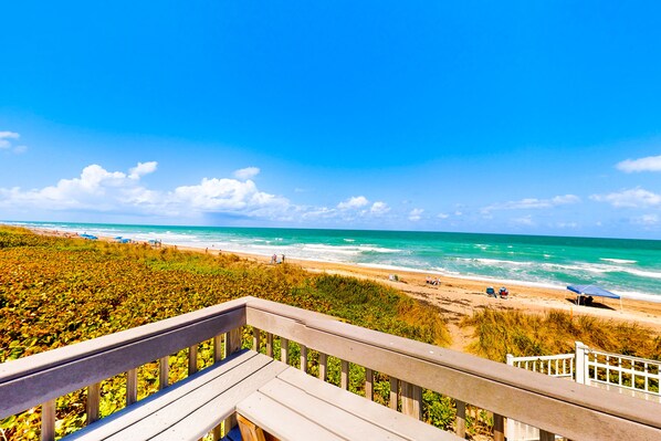Property grounds - Beachfront condo with ocean views, pool, sundeck, & private balcony (Stuart)