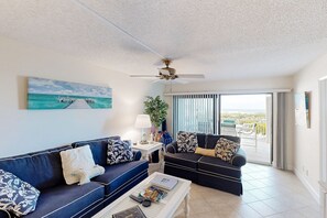 TV, DVD player, books, streaming services - Beachfront condo with ocean views, pool, sundeck, & private balcony (Stuart)
