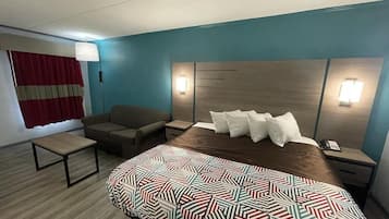 Comfort Single Room, 1 King Bed | Bed sheets