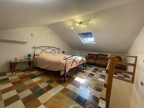 3 habitaciones y ropa de cama