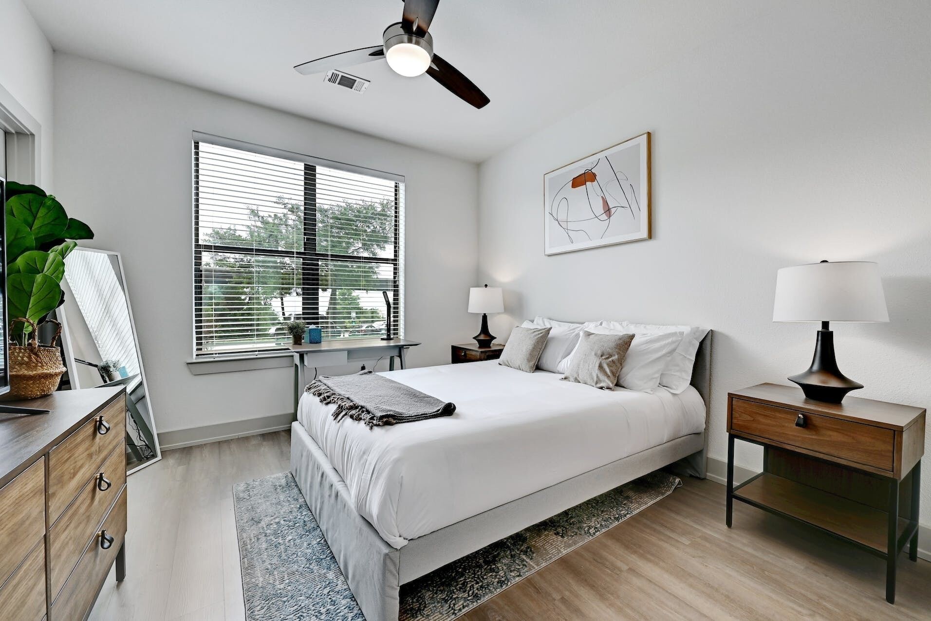 Charming 2BR Apt w/ Hill Country Setting & City Access