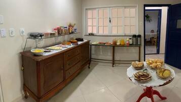 Free daily buffet breakfast