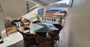 32-吋LED 液晶電視,提供衛星頻道