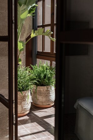 Suite | Egyptian cotton sheets, premium bedding, pillowtop beds, minibar