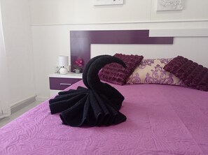 3 bedrooms, iron/ironing board, travel crib, free WiFi