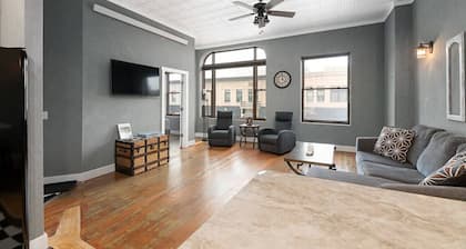 Downtown Spearfish Loft East
