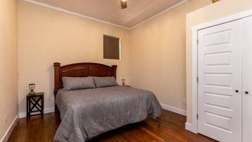 1 bedroom, iron/ironing board, WiFi