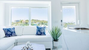 TV - Dolphin Suites Unit 6 (Cruz Bay)