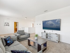 TV - 6BR resort home w/ heated pool & themed rooms (Kissimmee)