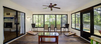 Haven at Rainbow Springs + Free Kayaks, Heated Pool, Game Room