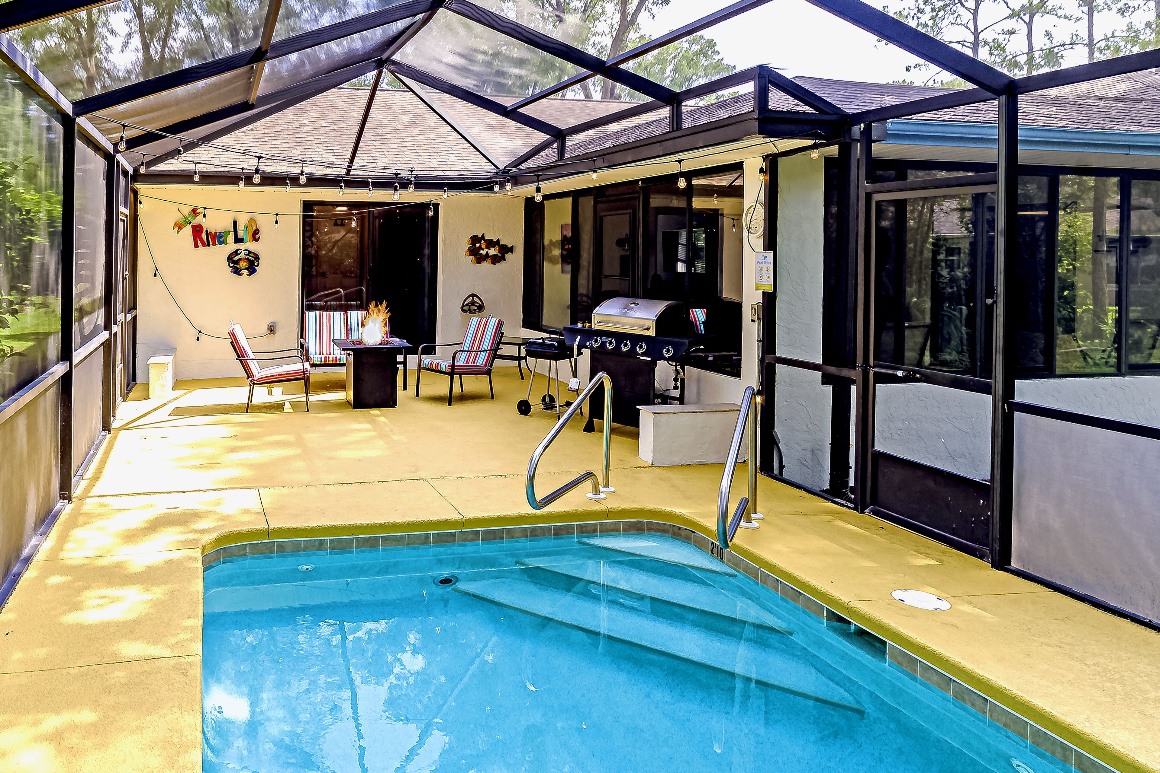 Haven at Rainbow Springs + Free Kayaks, Heated Pool, Game Room
