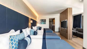 Deluxe-Zimmer, Eckzimmer | Hochwertige Bettwaren, Tempur-Pedic-Betten, Minibar, Zimmersafe