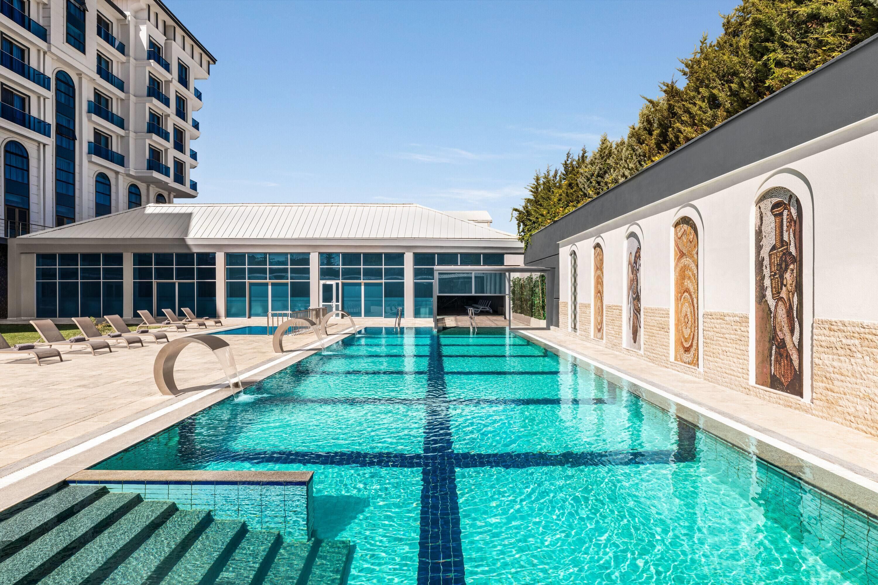 6 Innenpools, Außenpool