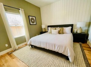 2 Schlafzimmer, Bügeleisen/Bügelbrett, WLAN, Bettwäsche