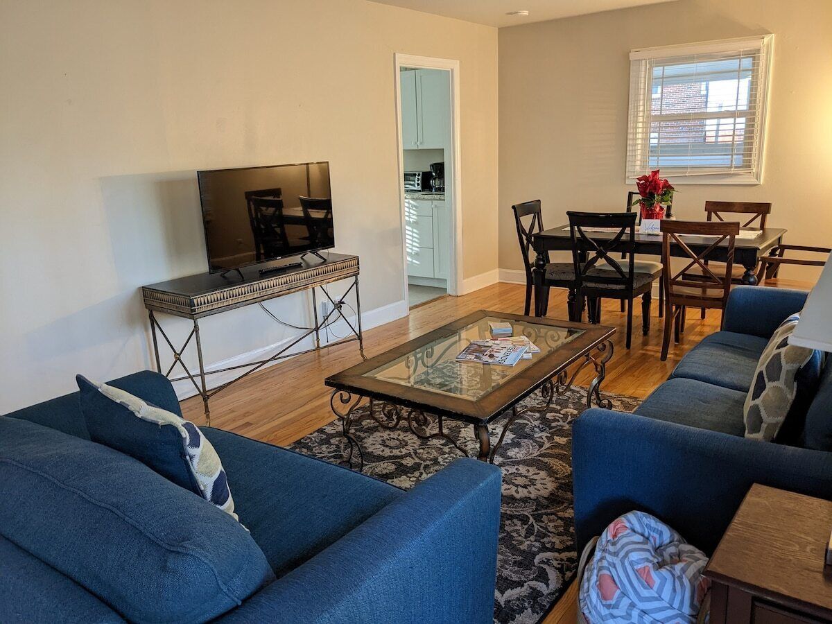 Roomy Renovated Home near Duke Hospital