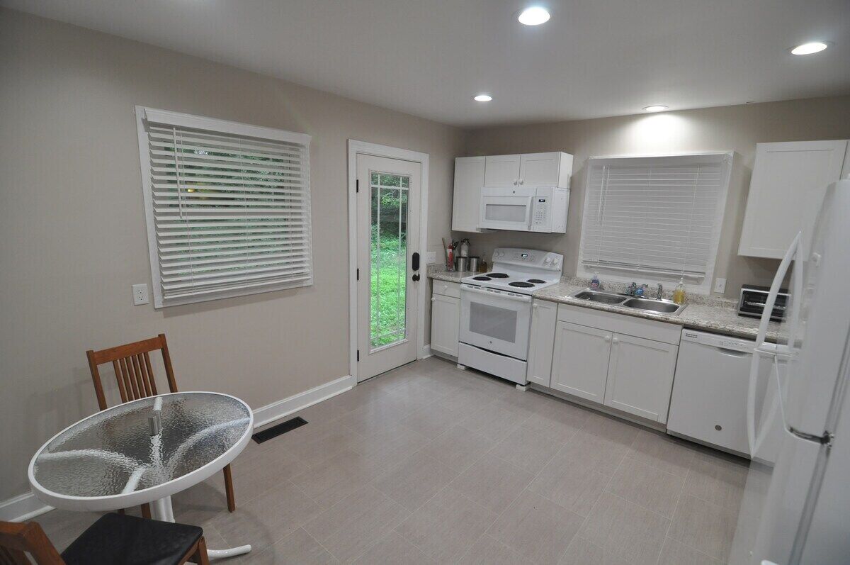 Roomy Renovated Home near Duke Hospital