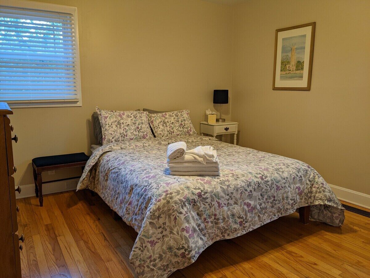 Roomy Renovated Home near Duke Hospital