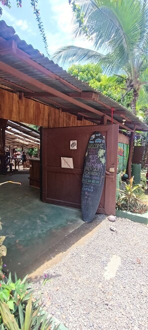 Front of property - Flutterby House (Bahía Ballena)