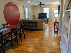 Interior - Casa Rosa - 2BR West End Bungalow (Durham)