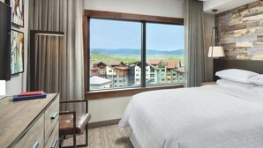 2 quartos, cofres nos quartos, escrivaninha