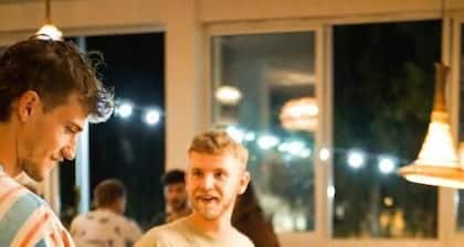 Jungle Jaffa Hostel Age 18 to 45