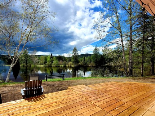Chalet en Rondins de Bois Avec lac Privé
