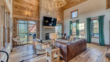 Smart TV, lareira, videogames, mesa de pingue-pongue