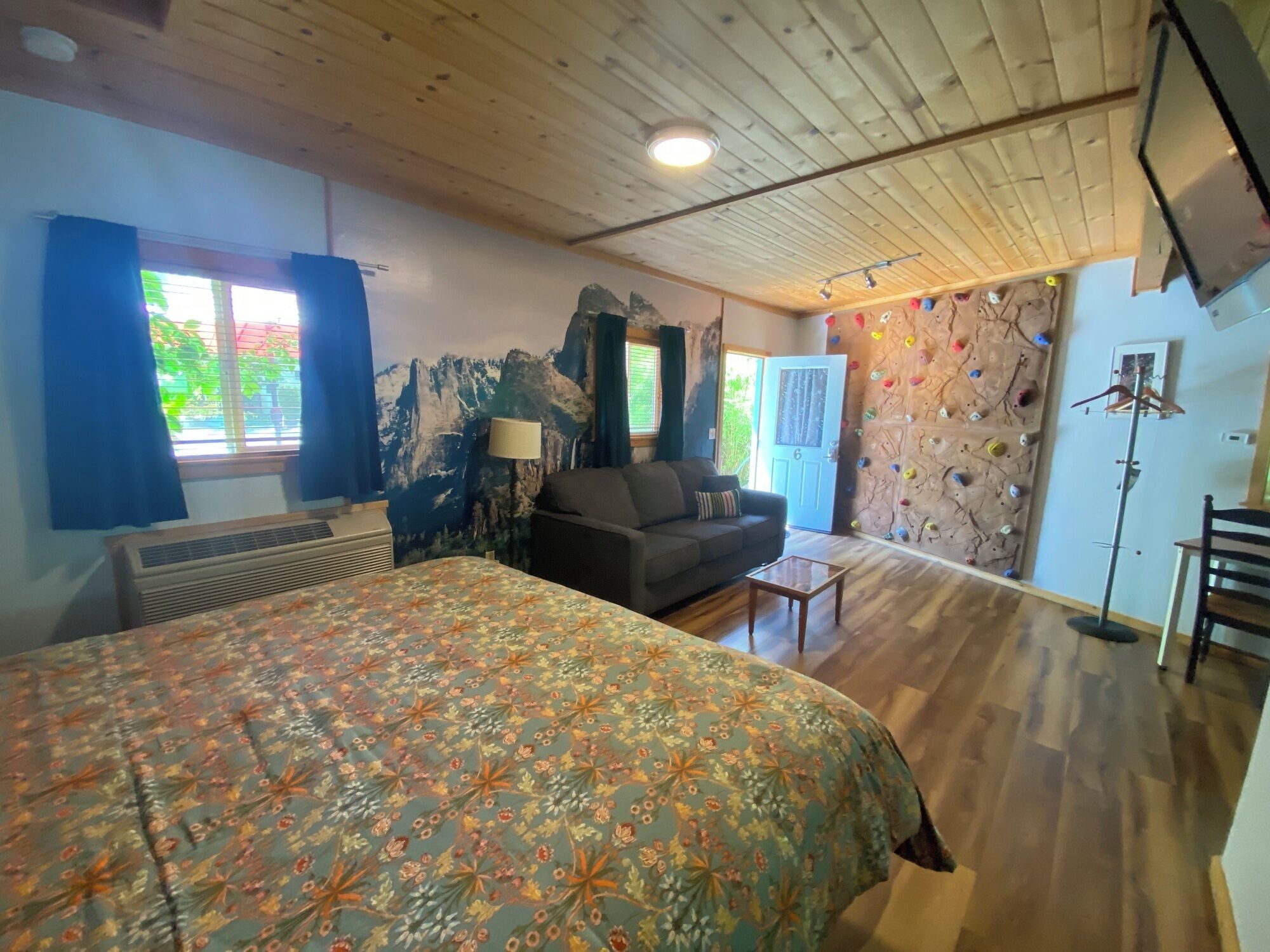 1 soverom, strykejern/-brett, wi-fi og sengetøy