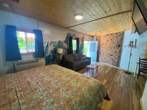 1 slaapkamer, een strijkplank/strijkijzer, wifi, beddengoed