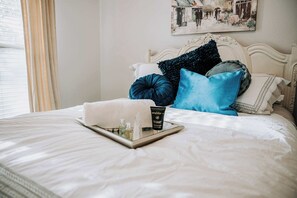 4 chambres, fer et planche à repasser, Wi-Fi, draps fournis