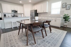 Dining - Modern Comforts with a Cozy Touch: Stay in Our Contemporary Home Away from Home (Richmond)