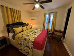 1 chambre, fer et planche à repasser, Wi-Fi, literie fournie