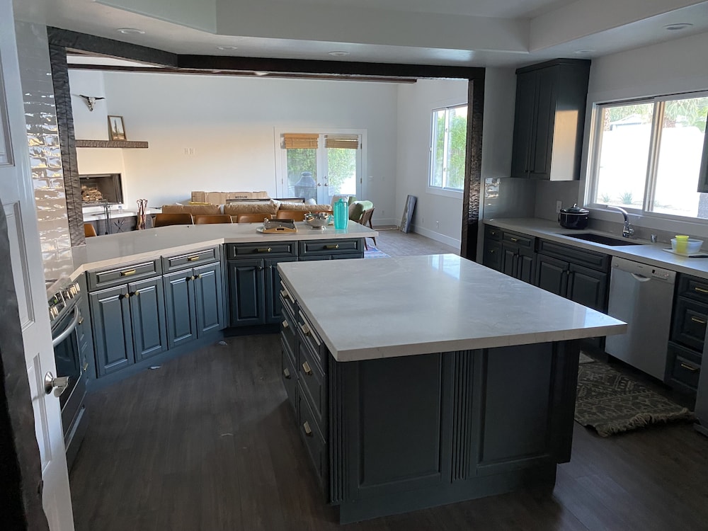 La Quinta Cove Oasis custom home with pool; minutes from mountains