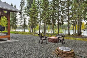 Property grounds - Riverfront Ranch + Cabin (Sterling)