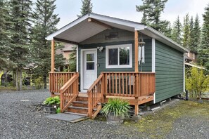 Exterior detail - Riverfront Ranch + Cabin (Sterling)