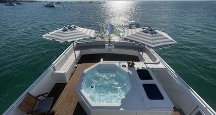 105 ft Expedition Trawler with Hot Tub