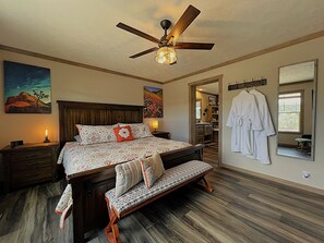 3 quartos, ferros/tábuas de passar roupa, berço de viagem