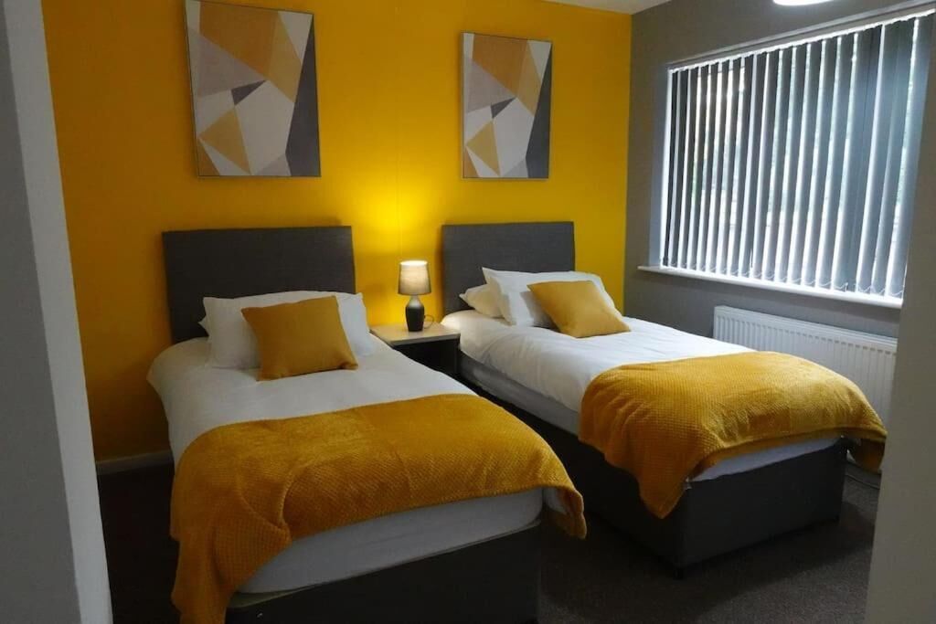 Stylish 3 Bedroom House Near Nec, City Centre