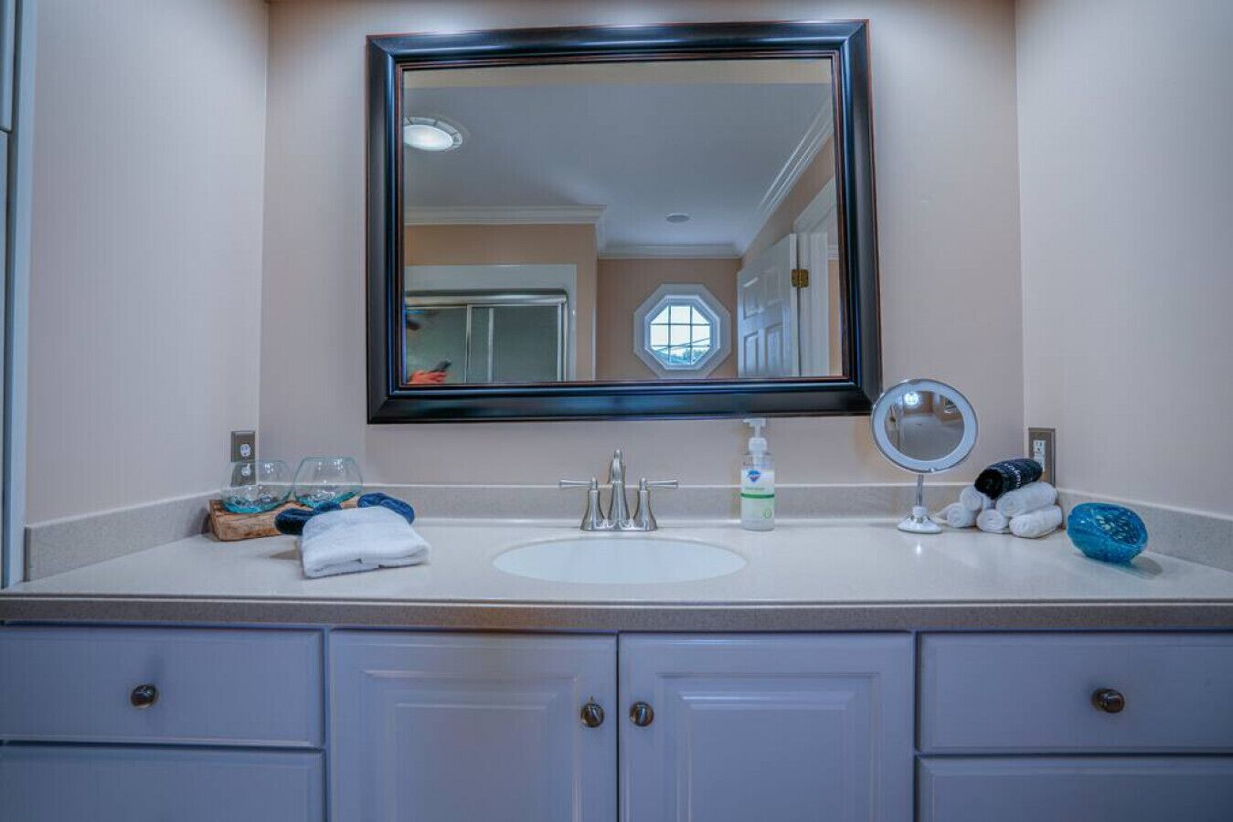 Pleasure Island Oasis · Escape to tranquility